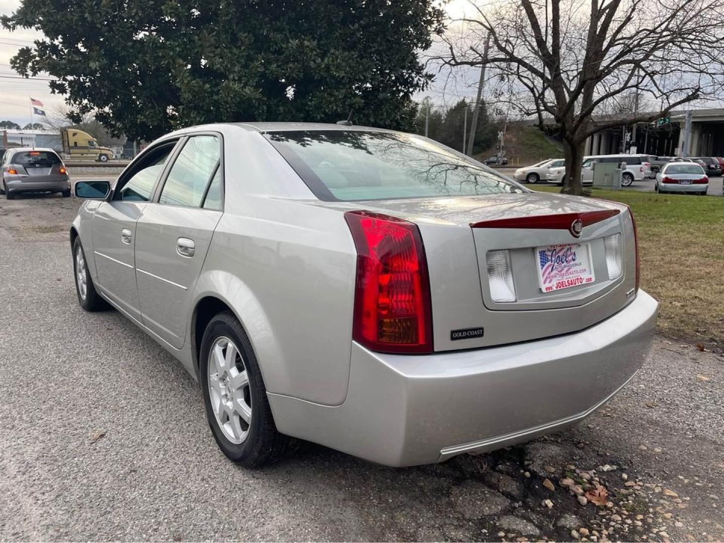 2007 Silver /Gray Cadillac CTS (1G6DM57T170) with an 2.8 V6 engine, Auto transmission, located at 5700 Curlew Drive, Norfolk, VA, 23502, (757) 455-6330, 36.841885, -76.209412 - Photo#4